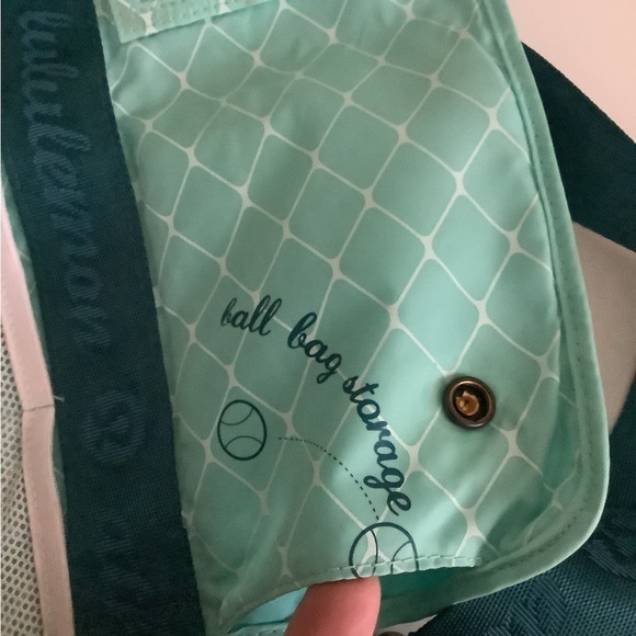 Lululemon | Pooch Bag - Picture 6 of 9